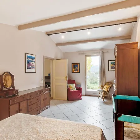 With Garden And Private Pool Holiday home